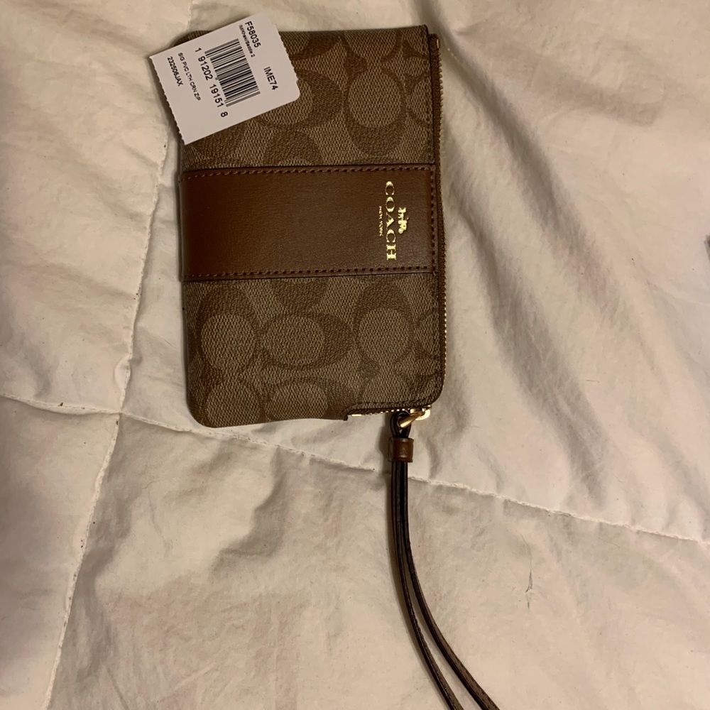 Coach wristlet new with tags